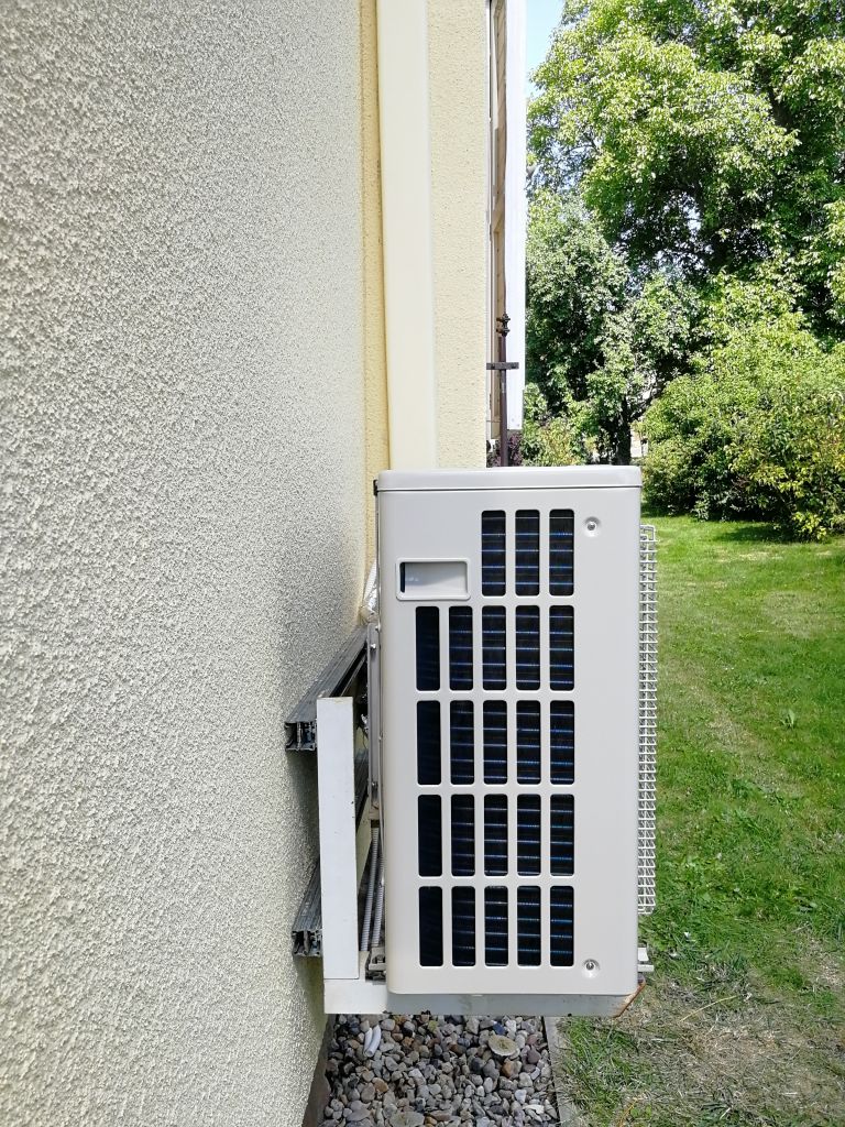 Kotvení venkovní jednotky klimatizace
