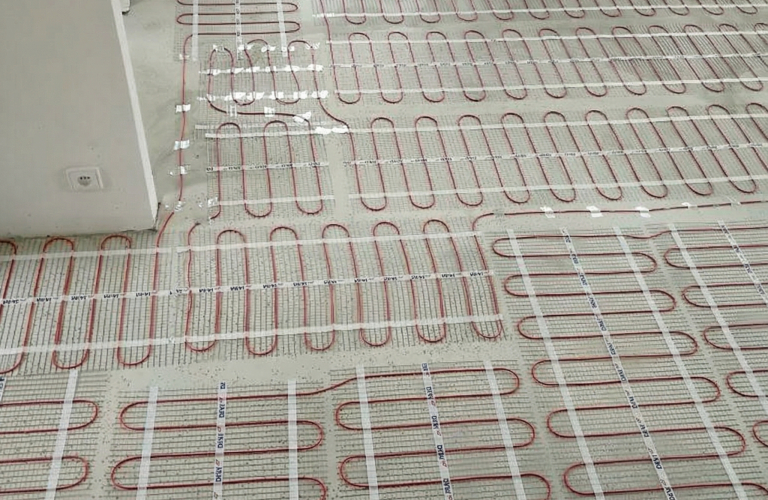 7 výhod použití elektrických topných rohoží při rekonstrukcích podlah